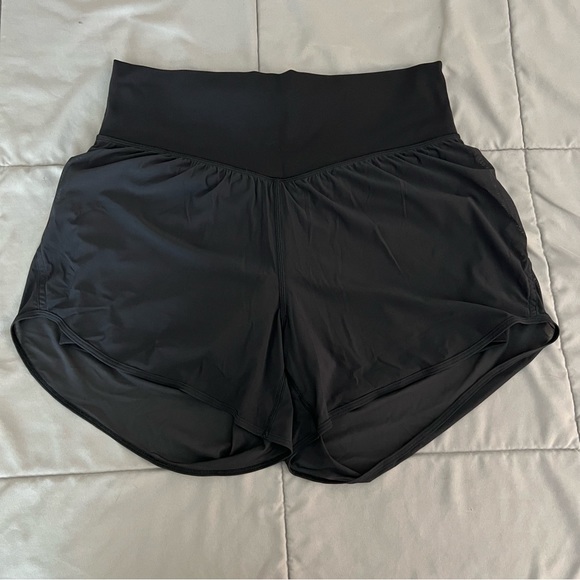 lululemon athletica Black Athletic Shorts - Picture 1 of 5